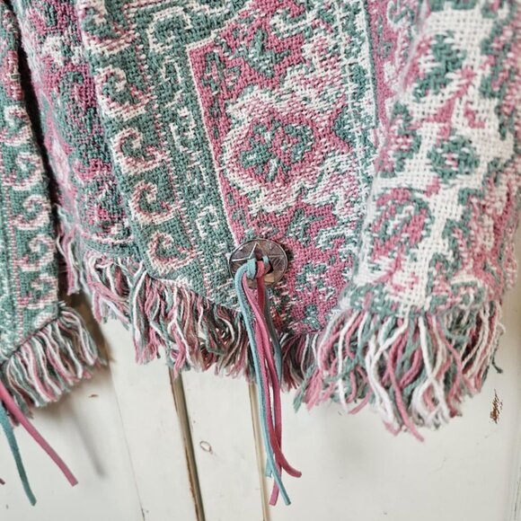 Vintage Boho Tapestry Fringe Vest – Southwestern Festival Style (Fits Like Large - Picture 2 of 6